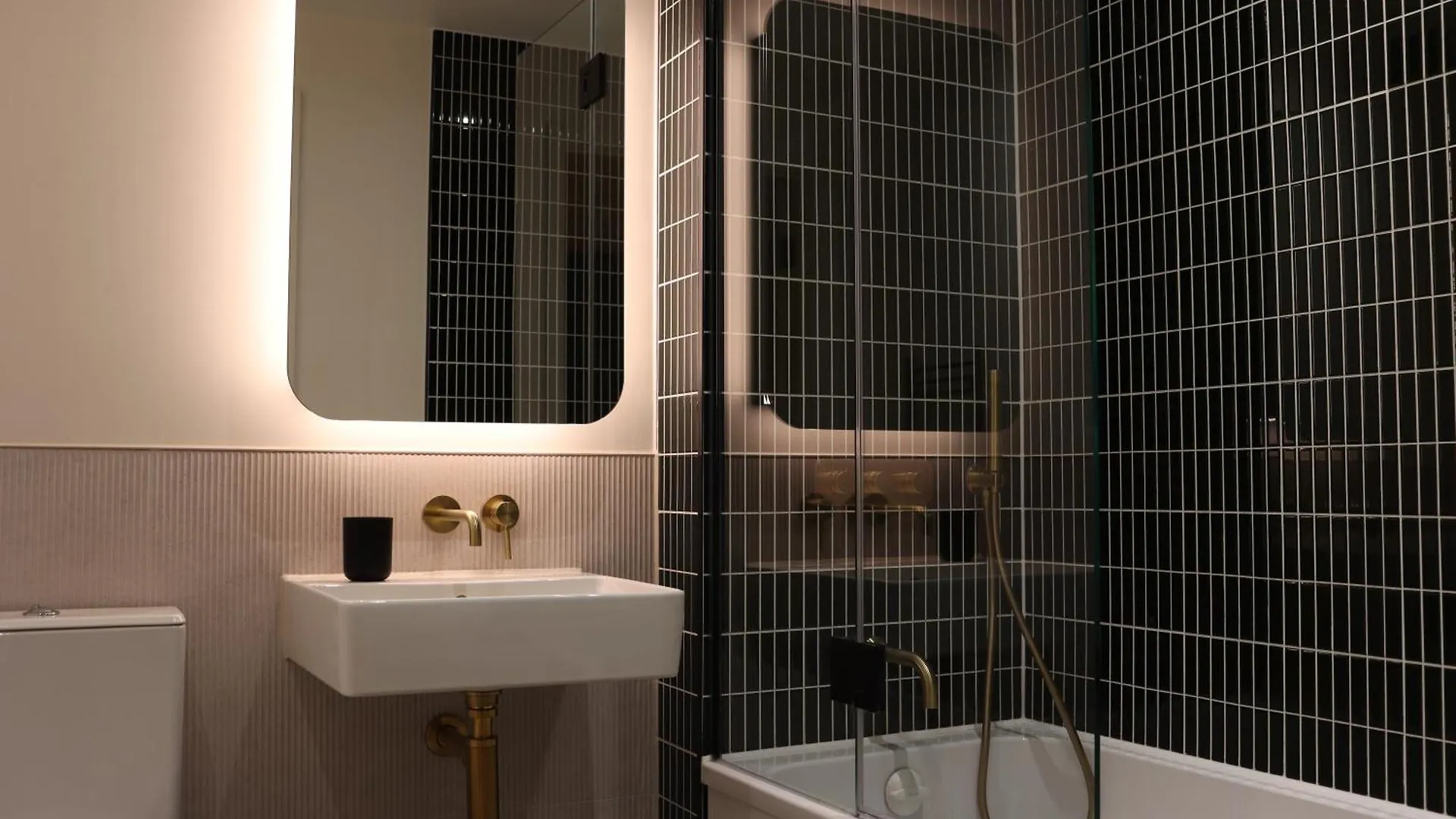 Luxury 2 Bed 2 Bath City Apartment London 0*,  United Kingdom